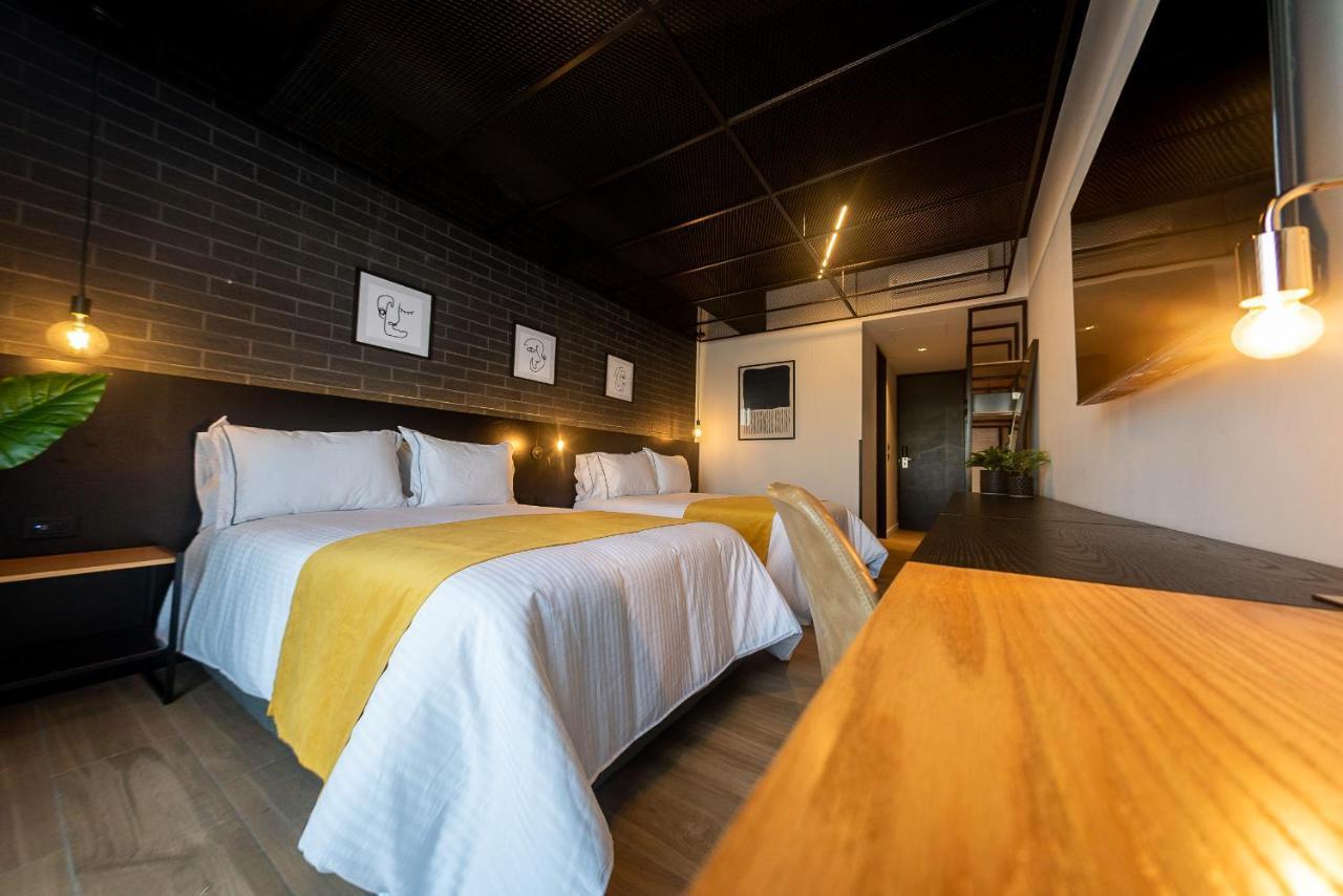 Fulton Business Luxury Hotel Guadalajara Exterior photo